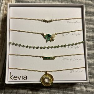 5 Green Kevia Necklaces